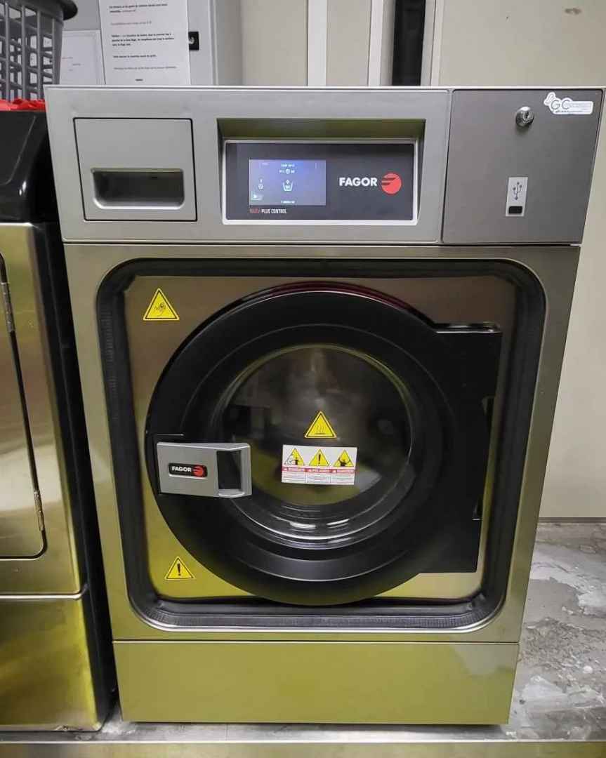 Installation d'un lave-linge professionnel dans une Crèche privée, Hôpital de la région Lyonnaise